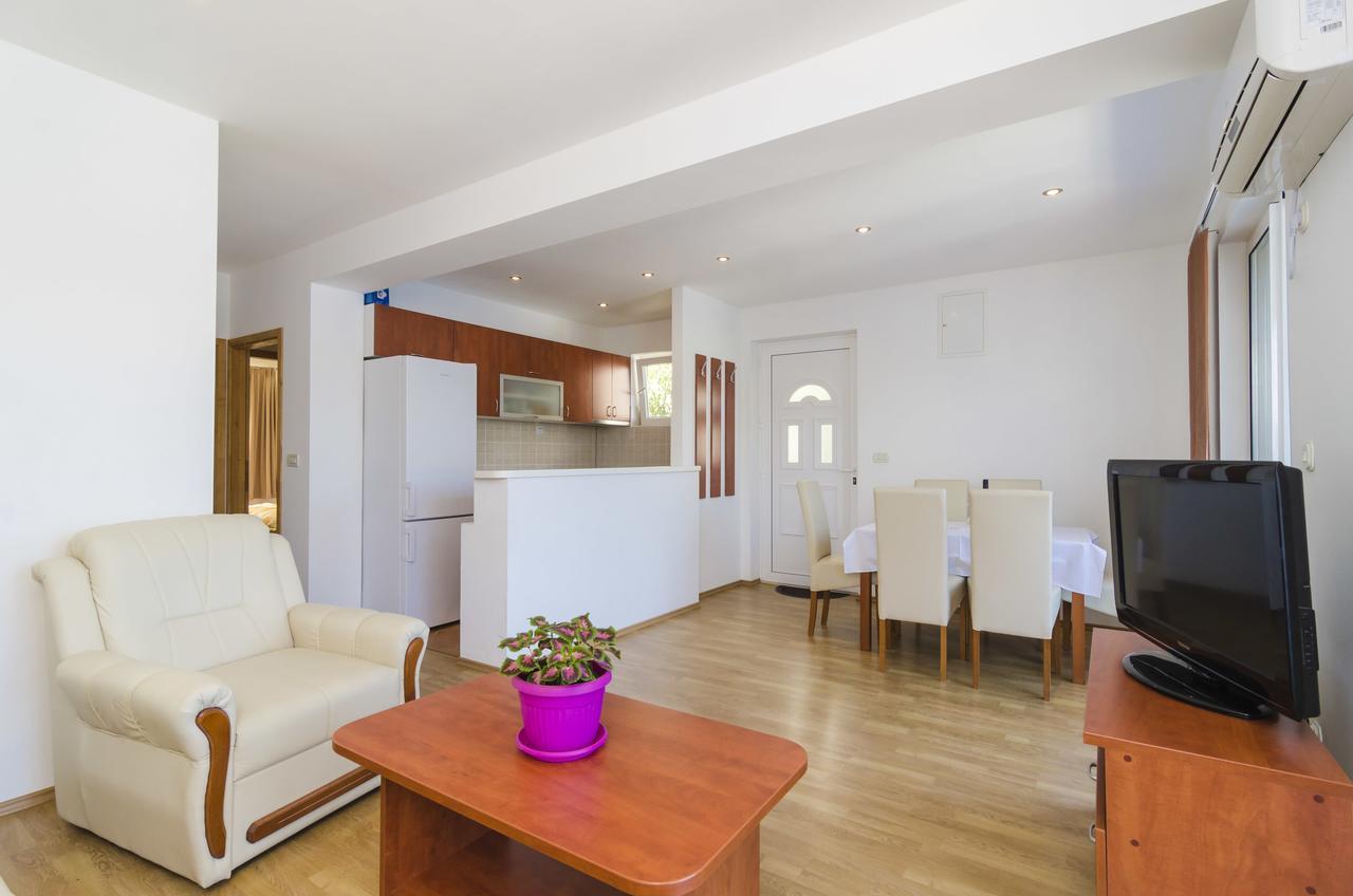 Apartments Angelo Полаче Экстерьер фото